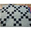 Image 2 : LOT 3 VINTAGE QUILTS