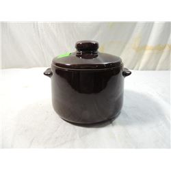 VINTAGE WEST BEND BEAN POT