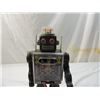 Image 3 : VINTAGE METAL BATTERY OPERATED ROBOT