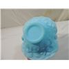 Image 2 : VINTAGE FENTON BLUE CUSTARD GLASS BASKET