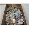 Image 1 : BOX LOT ASSORTED LOOSE BASEBALL CARDS