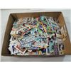 Image 2 : BOX LOT ASSORTED LOOSE BASEBALL CARDS