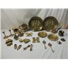 Image 1 : BOX LOT ASSORTED BRASS COLLECTIBLES