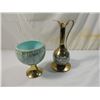 Image 1 : LOT 2 VINTAGE VASE & CUP PLANTER