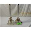 Image 2 : PAIR VINTAGE GLASS PEDISTAL TABLE LAMP