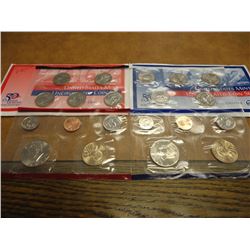 2002 US MINT SET (UNC) P/D (WITH ENVELOPE)