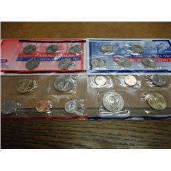 2002 US MINT SET (UNC) P/D (WITH ENVELOPE)