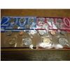 Image 2 : 2000 US MINT SET (UNC) P/D (WITH ENVELOPE)