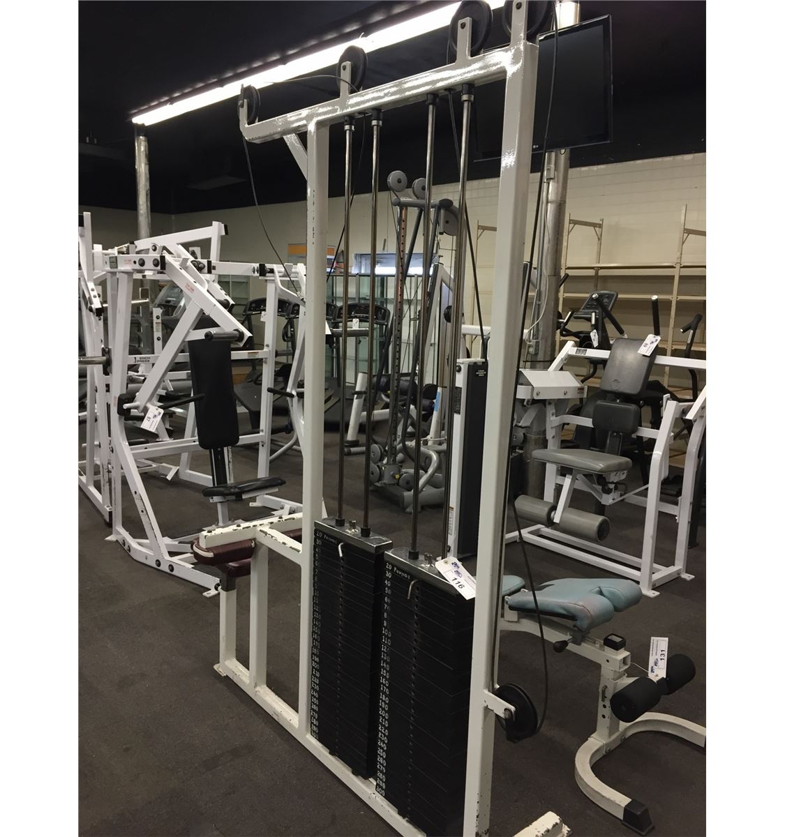 APEX LOW ROW/LAT PULLDOWN CABLE MACHINE