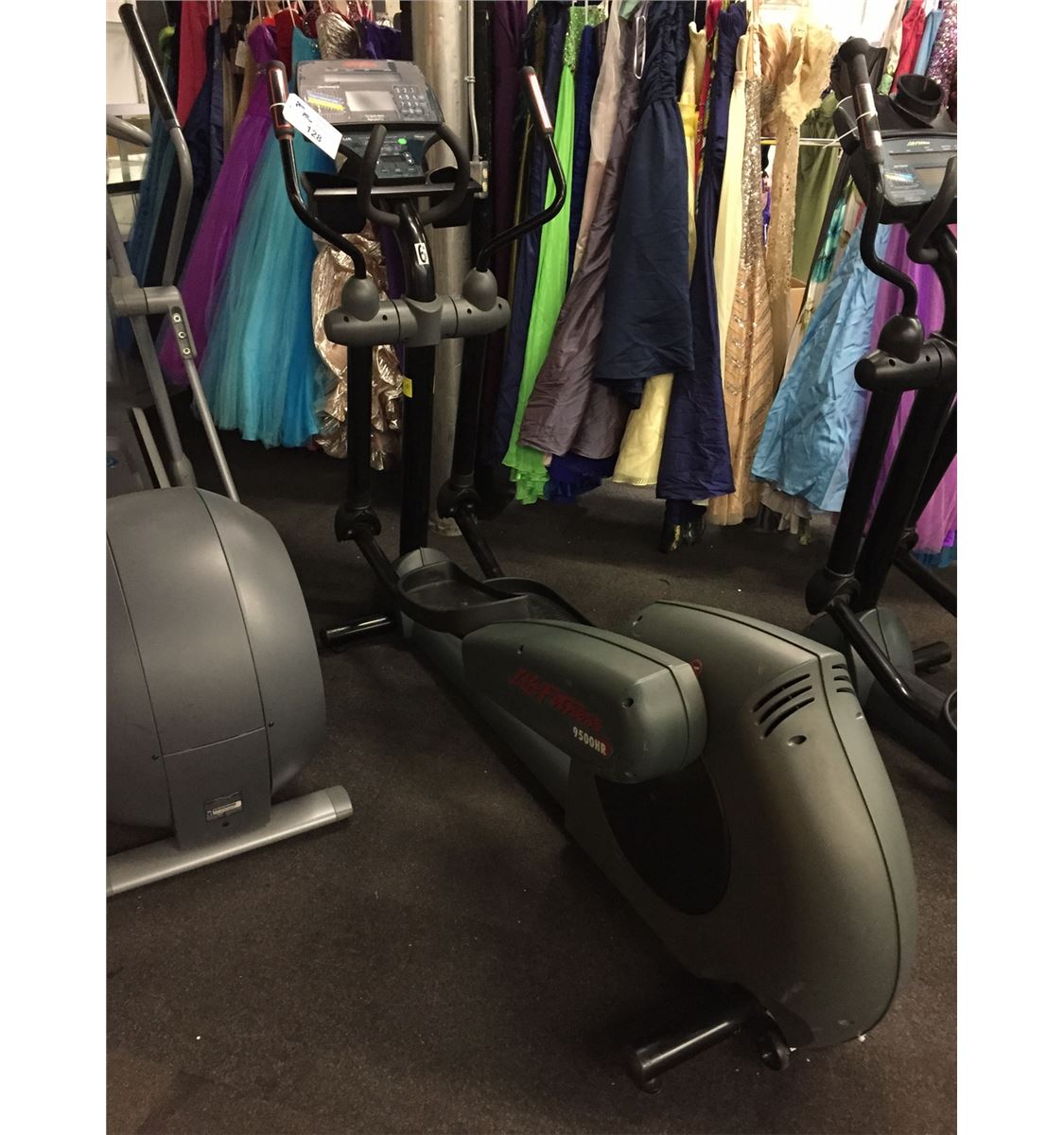 LIFE FITNESS 9500HR ELLIPTICAL TRAINER
