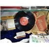 Image 2 : LOT OF 78'S AND A VINTAGE 45