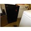 Image 1 : MINI FRIDGE - FREEZER ON TOP - BLACK & DECKER - WORKING