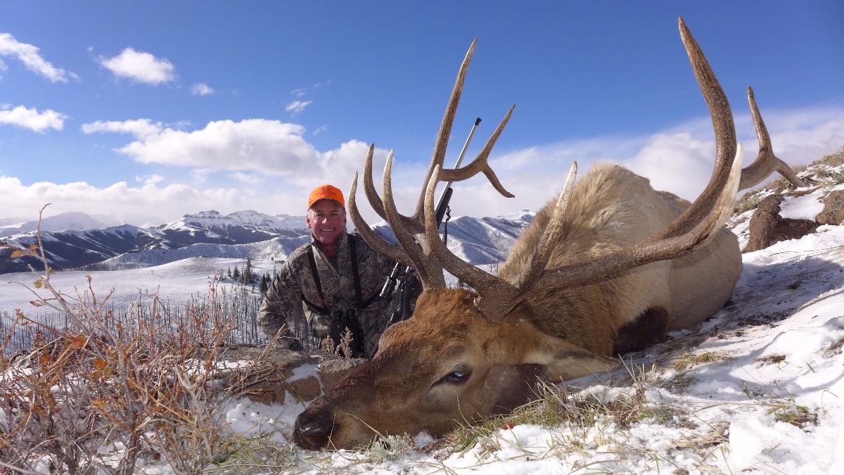 2016 WYOMING GAME & FISH COMMISSIONER’S BULL ELK TAG PAIRED WITH A 7