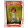 Image 1 : MARK McGWIRE-HEADLINERS XL COMMEMORATIVE FIGURE-70 Home Runs