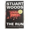 Image 1 : STUART WOODS AUTOGRAPHED "THE RUN" MYSTERY NOVEL