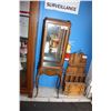 Image 1 : FRENCH DISPLAY CABINET