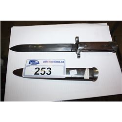 VINTAGE ITALIAN WWII BAYONET