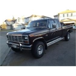 NO RESERVE! 1985 FORD F250 LARIAT SUPERCAB