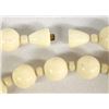 Image 2 : Estate Ivory Bead Choker