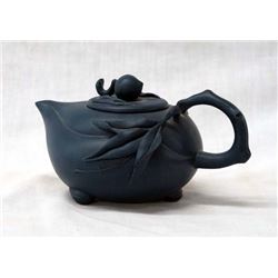 Japanese Fine Porcelain Tea Pot