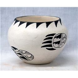Acoma Polychrome Pottery Jar