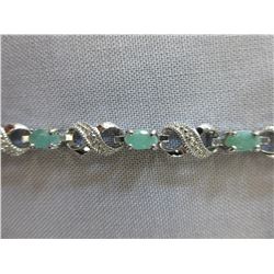 Infinity design - Emerald & Diamond bracelet