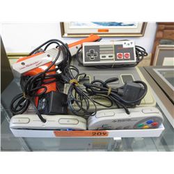 Super Nintendo Famicon with controllers
