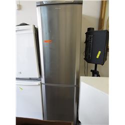 Electrolux apartment sized Fridge/Freezer - Used