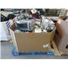 Image 1 : Skid of assorted store returns