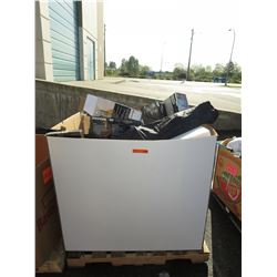 Skid of store returns & household goods