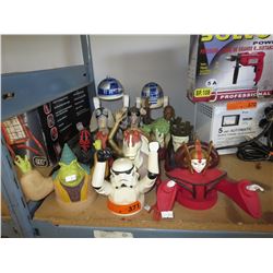 13 Star Wars collectibles - used