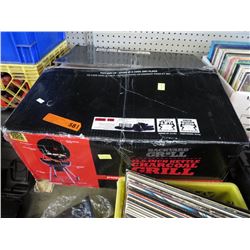 22.5" Kettle charcoal barbecue