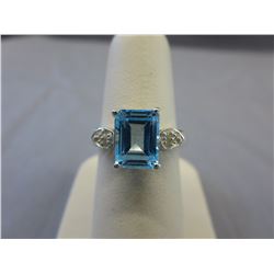 Blue Topaz & Diamond cocktail ring - Emerald cut