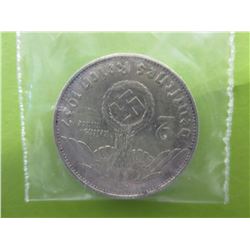 Nazi German Eagle & Swastika Reichsmark coin