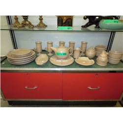 Canadian Evangeline glazed pottery - 24 Pieces