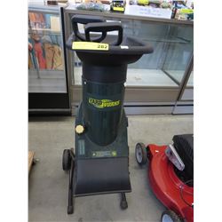 Yardworks electric garden shredder