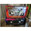 Image 1 : 1 Motorcycle & 1 car model.