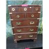 Image 1 : Curio chest