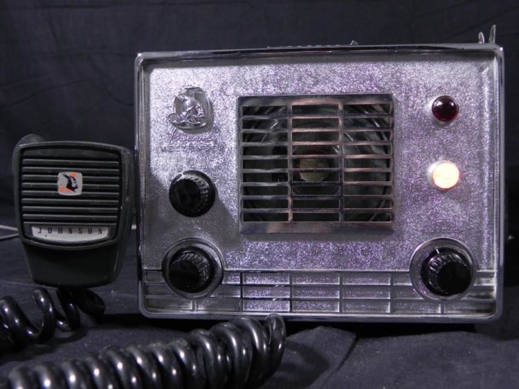 Johnson Viking Messenger Tube Type Vintage CB Radio