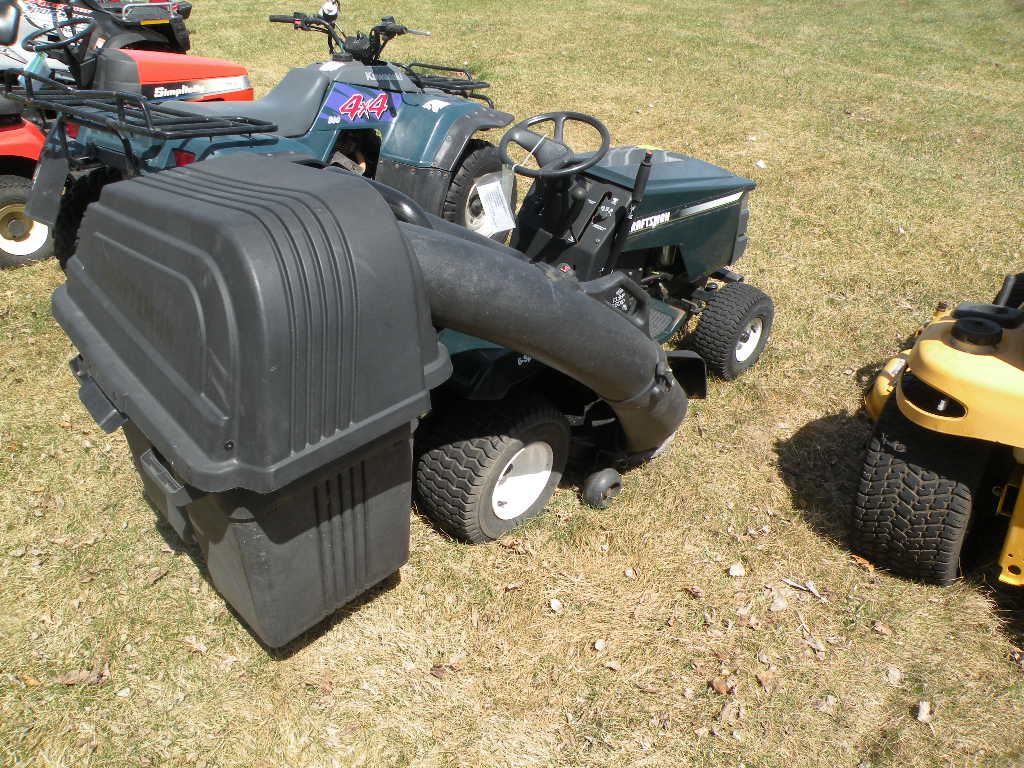 Craftsman 13.5hp mower w/42" deck