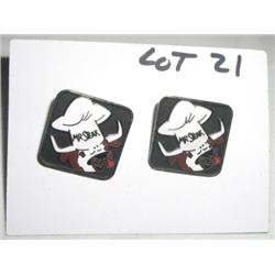 MENS *VERY UNIQUE* CUFF LINKS THAT HAVE A BULL ON THEM AND SAYS *MR. STEAK*!! CUFF LINKS CAME OUT OF