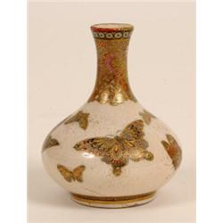 A Small Satsuma Vase, decorated butterflies, 6.5 (slight damage)  See illustration £20 40...