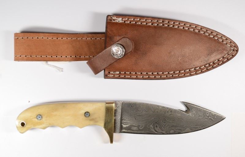 Premium Damascus Steel Gut Hook Skinner Knife main image 1