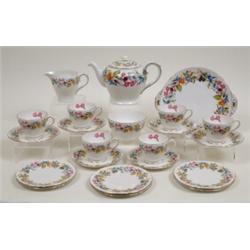 A Shelley Spring Bouquet Pattern Tea Set, (23) £ 200 - 250...
