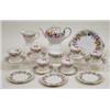 Image 1 : A Shelley Spring Bouquet Pattern Tea Set, (23) £ 200 - 250...