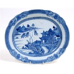 A Pair of Qiang Long Blue and White Meat Plates, 37 cm (2) £ 100 - 150...