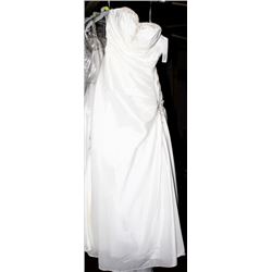 ELLA ROSA BE62 WEDDING DRESS SIZE:12