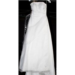 VENUS 9130 WEDDING DRESS SIZE:8
