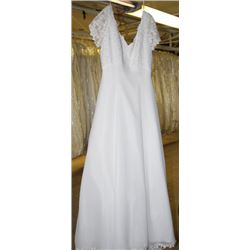 WHITE WEDDING DRESS SIZE: 12