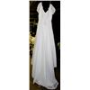 Image 2 : WHITE WEDDING DRESS SIZE: 12